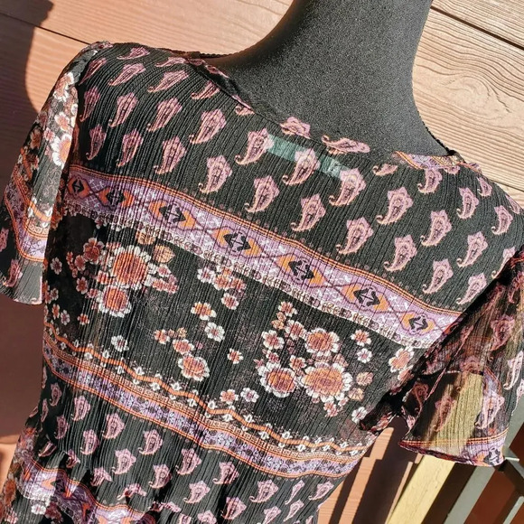 Maurices Bohemian Short Sleeve Peplum Top Women's Size Small EUC - Picture 13 of 15